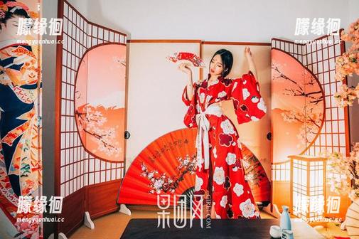 GIRLT果团网 - 周妍希＋双人=高清照片引发的奇思妙想