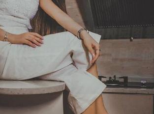 GIRLT果团网 - 周晓唯的校园图集，难得的福利，让人想起“那年那月”的校园日子。