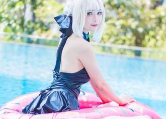 一探而入，Kitkat Cosplay的原图默默传递的气息，我欲罢不能的玛修写真。