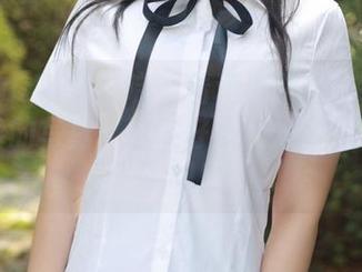 MFStar模范学院 - 看蒋小静Jessica穿牛仔裤的写真：这牛仔裤也太有个人风格了吧！