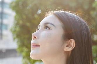 MiiTao蜜桃社 - 小草莓Berry护士专访：私拍图集里的“紧急情况”
