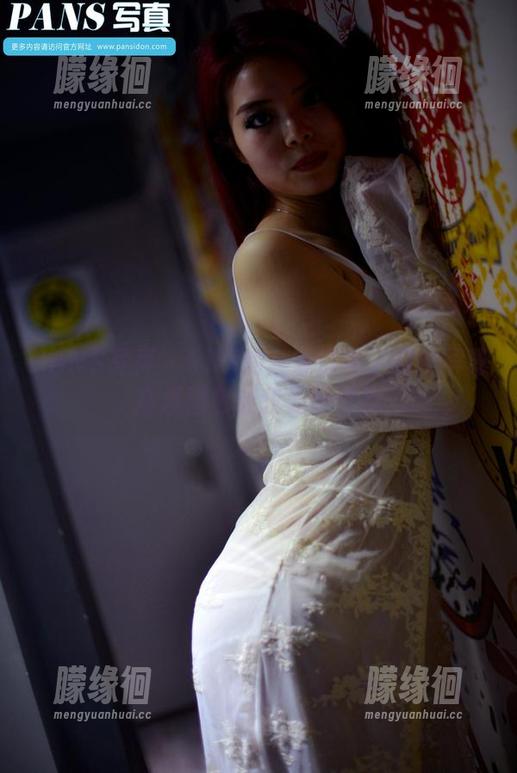 PANS写真-kiki PANS写真 - kiki的套装惊艳了我的屏幕,高清图包让我无限想象。
