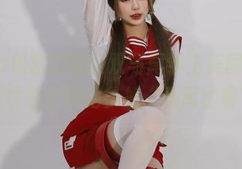 看Tina很妖孽呀的双马尾学生美图，你会忍不住想要替她参加“马尾比赛”！