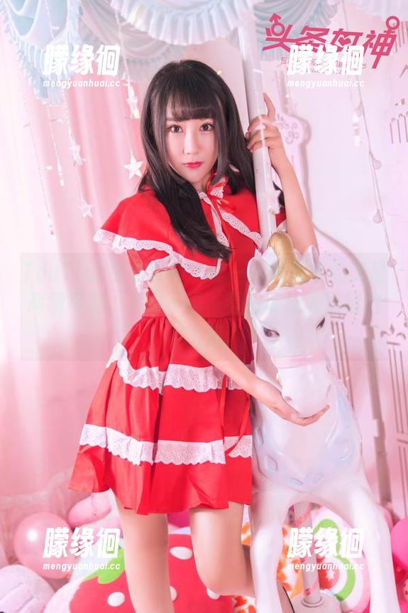 TouTiao头条女神-大蜜蜜 TouTiao头条女神 - 这一组大蜜蜜的美足高清写真,不得不说,看着能让人思绪跑得飞起。