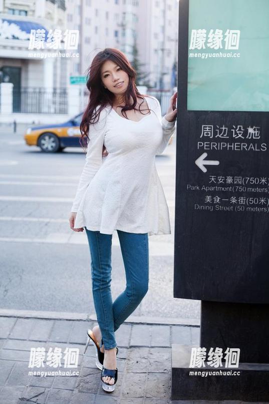 TuiGirl推女郎-胡允儿 TuiGirl推女郎 - 瞧,胡允儿又来了!这次的秘书图片合集,样样都挑动我的想象力。