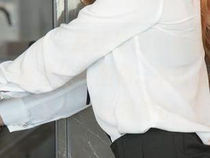 UGirls尤果网 - 我还是拗不过自己，看罢温鈊怡的“裤里丝”图包...不知道该说啥，资源有所期待？