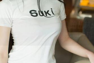 UGirls尤果网 - 黛蓓琪的自拍丛林：图库里的独特精选，摸索会更有趣