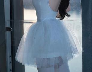 Xiuren秀人网 - CherryBlessU的写真，日常还是那么让人费解