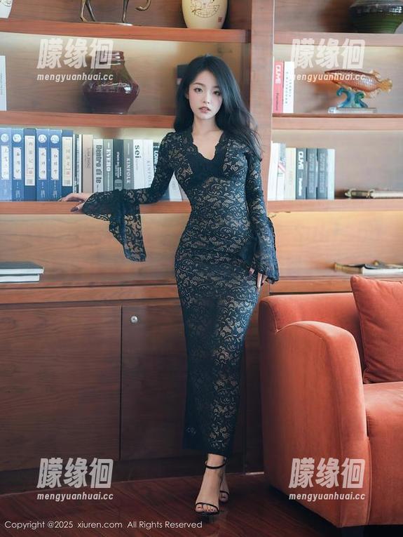 Xiuren秀人网-Suki_baby Xiuren秀人网 - 不过是白丝,Suki_baby却偏偏又直击我的神经,赶紧下载高清版!