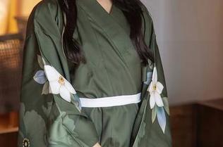 Xiuren秀人网 - 体操服里的养乐多Doll：图片看完让我觉得酸酸甜甜！