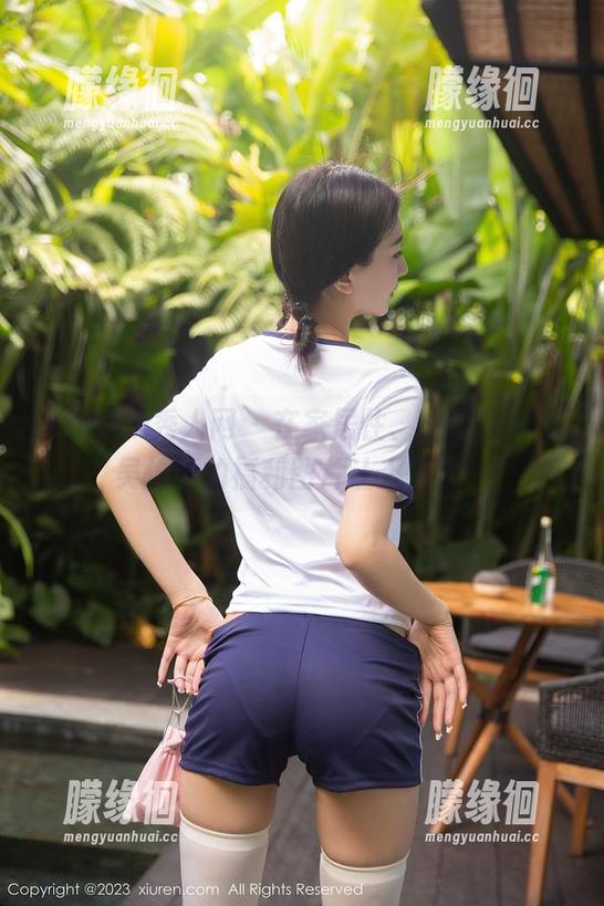 Xiuren秀人网-吴怡怡 Xiuren秀人网 - 在家居住、打理生活,吴怡怡的福利图片让人羡慕!