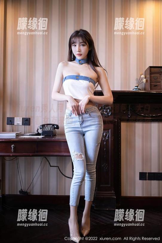 Xiuren秀人网 - 从未见过的图包！大白兔吖带着女友来的，不当家长不做表情包！