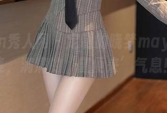 Xiuren秀人网 - 定制的晓梦may少女图集，满满的‘随便来’气息！