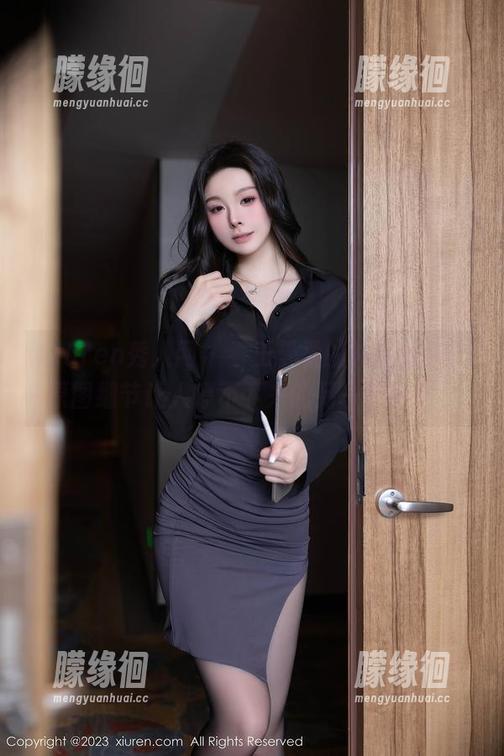 Xiuren秀人网-王曼柔 Xiuren秀人网 - 看王曼柔的礼服合集,原图细节让人停不下来的另一种诱惑。