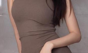Xiuren秀人网 - 图库里的金幼汐Vivian：那条连衣裙好像在召唤我啊！