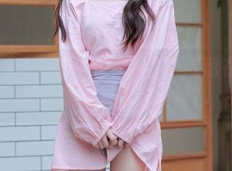 Xiuren秀人网 - 怎样才能不沉迷在雨瞳Yoyo的女友写真里呀？