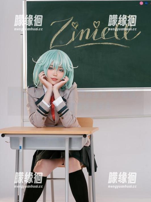 ZinieQ ZinieQ写真集强推!乌尔里希·冯·胡滕,让你的资源库多姿多彩