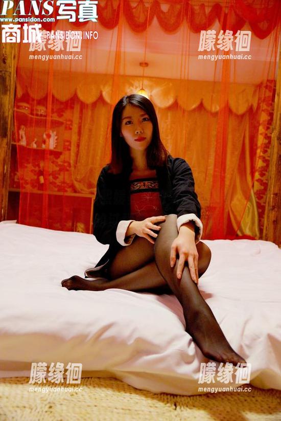 pans-熙媛 pans - 女神熙媛妥妥的美图缔造者,不过下载的过程要保持淡定哦。