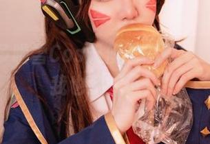 sally多啦雪Cos天使露琪娜：这身服装我也想试试！