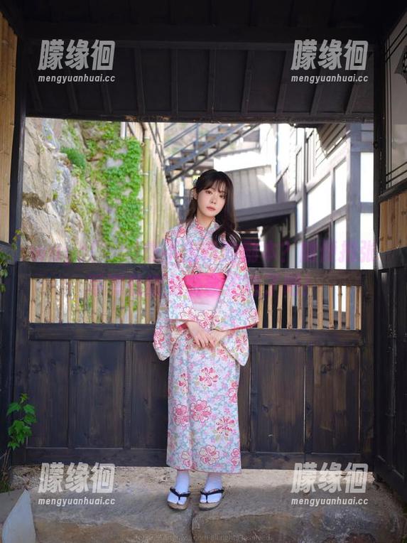 wuyo(우요)想不出新的剧本？随便拍张写真就能免费拿签名了吧！