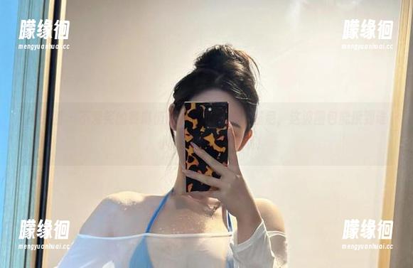 不爱笑的赛琳 微密圈 - 不爱笑的赛琳俏皮的蓝色连体比基尼,这波图包能撩到谁,小心你被说昵称哦!
