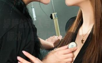丽柜 - 婷婷的双人写真：每个动作都是柠檬水，酸甜苦辣样样来！