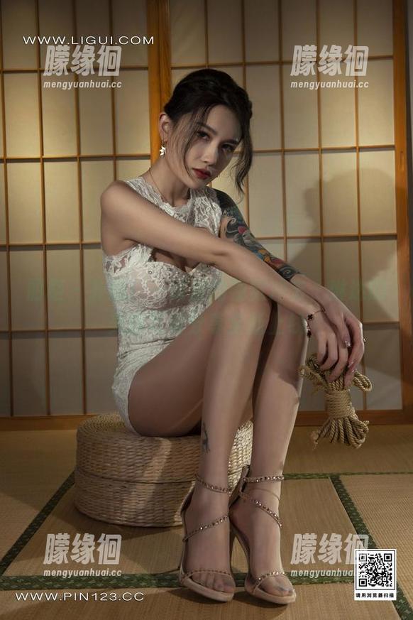 丽柜 - 扑通！一波波的视觉冲击，琳达的美腿写真分享全新上线