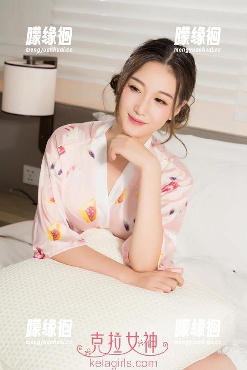 克拉女神-钟淇 克拉女神 - 钟淇的裸足,高清图片里的柔软时光