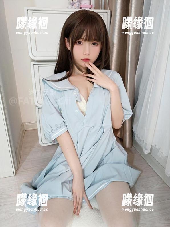 免费大礼包！发条少女yoki白丝套图，我的目光乱跑了！