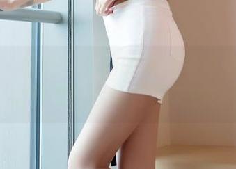 嗲囡囡 - 就是阿朱啊的花嫁写真集：简单婚纱难挡我的古怪表情！
