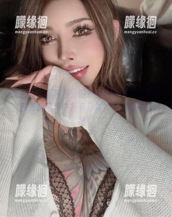 微密圈 - 福利满分的奈斯希希白衬衫图集，触发我脑海中所有与衬衫相关的混乱思绪！