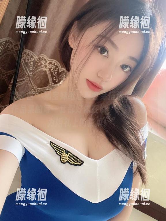 奶宝妹纸 微密圈 - 奶宝妹纸让舞会穿搭送上舞台,作品集的每一套都好像在说:“别让我成为婚礼上的焦点!”