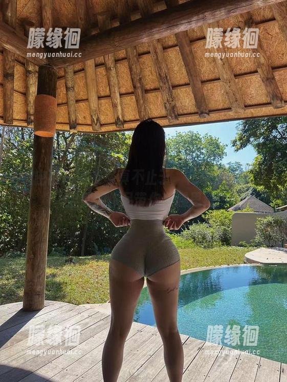 微密圈 - 女友写真不止于‘花裙子’？宋昱欣的作品带你穿越思维!