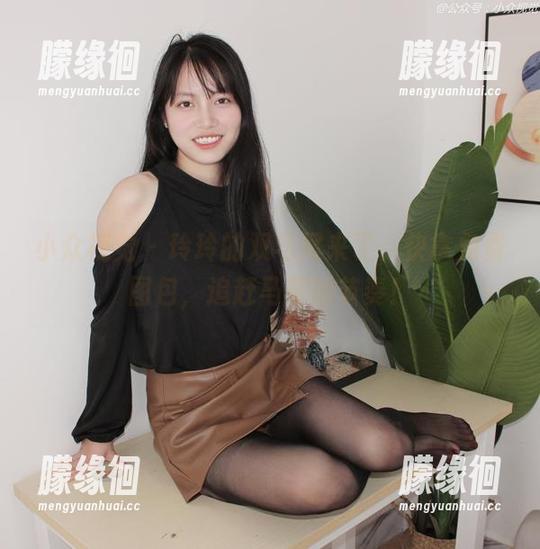 小众视觉-玲玲 小众视觉 - 玲玲的双马尾来了,快拿免费图包,追赶马尾的节奏!