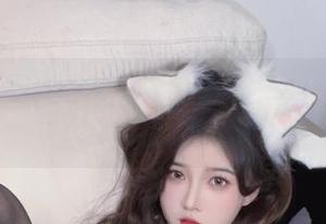 小小奶瓶儿与皮衣的图集分享，气场全开，但你能看懂吗？