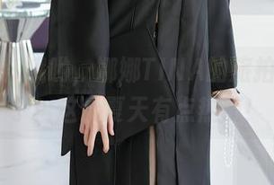 尤蜜荟 - 哦哟，娜娜TINA的旅拍更新来了！这个夏天有点热辣！