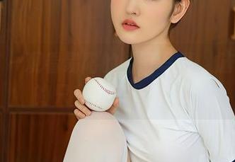 尤蜜荟 - 观看易阳的浴缸写真，脑中浮现的只有泡沫和暧昧。