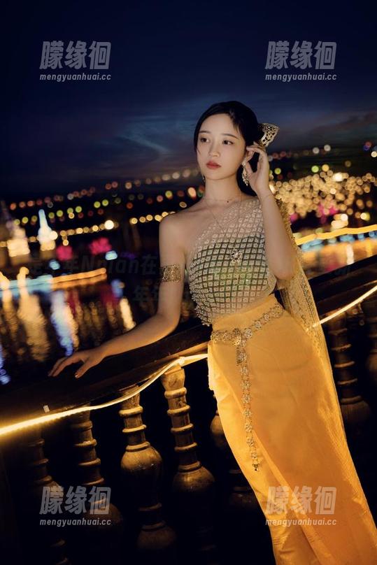 是年年Nnian在更新JK，还是JK在更新年年Nnian？