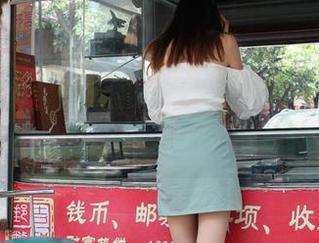 异思趣向 - 秋秋舒适写真图册：皮裙和肉丝的关系就像一碗麻辣烫，辣得刚刚好
