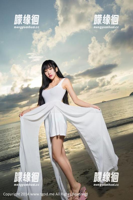 推女神-Lee小棠 推女神 - 又是一波Lee小棠福利,肉丝写真中隐约的眼神让人难以自持