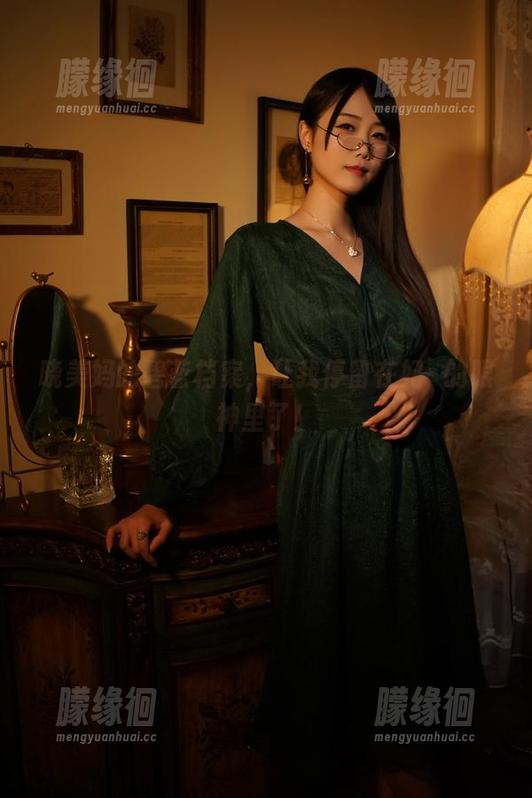 晓美妈的碧蓝档案，让我停留在妃咲的眼神里了！