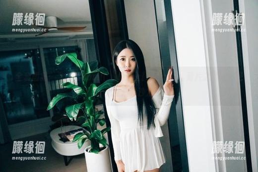 全套图集：当普美Bomi(보미)遇上[Loozy]，薄片之间其实是个大型户外沙发！