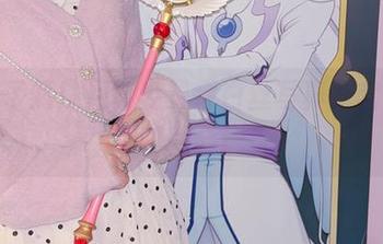 一目了然！月城委员会白丝写真全套，才叫真会玩