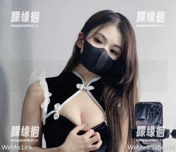 桃沢樱呀 微密圈 - 桃沢樱呀美脚原图,精神在这儿,脚又在那儿,奇妙的错位啊!