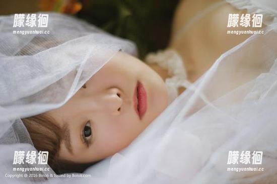 波萝社-夏美酱 波萝社 - 套图名为“夏美酱瑜伽”,每一帧都有种“我也想试试”的冲动。