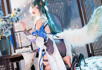 “镂空”不能只有小窗户，“洛璃LoLiSAMA”让我把目光转向更多的曲线——图集，走起！