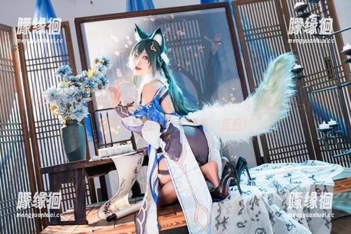洛璃LoLiSAMA “镂空”不能只有小窗户,“洛璃LoLiSAMA”让我把目光转向更多的曲线——图集,走起!