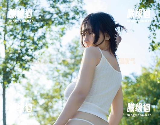 作品透心凉，浅安安的高清妆容让人想叹气