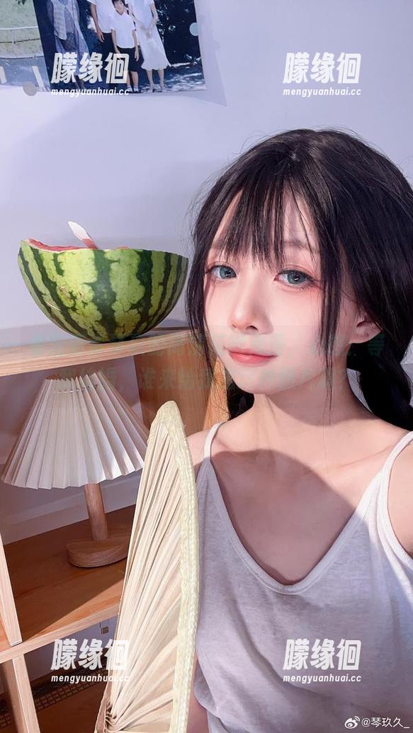 清青琴玖 看完清青琴玖的高清花嫁浪漫,心想:等我结婚,谁来给我拍这种照片啊?