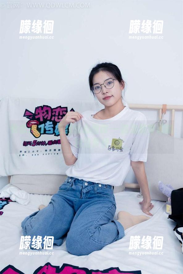 物恋传媒-婷婷 物恋传媒 - 肉丝随心图册-一路追随婷婷的轻盈步伐